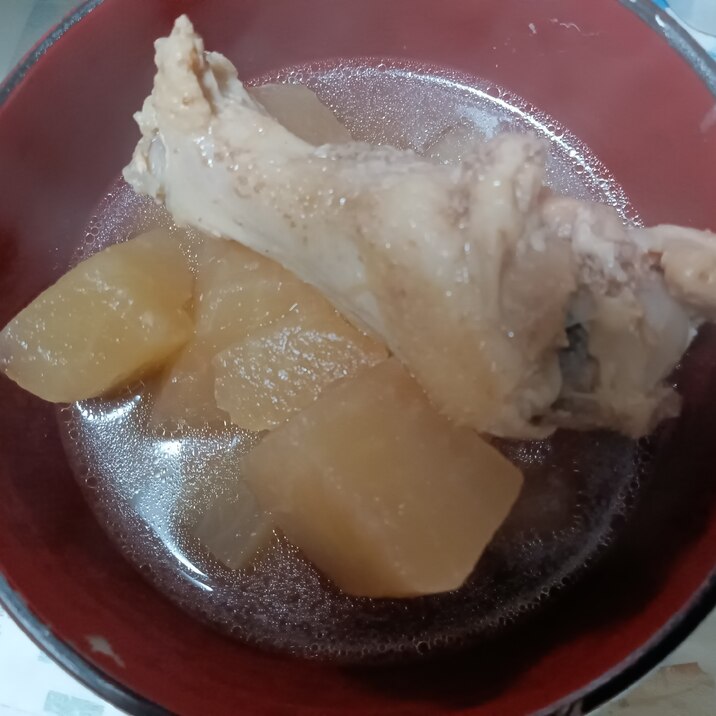 しょうが入り、大根と骨付き鶏肉の煮物！